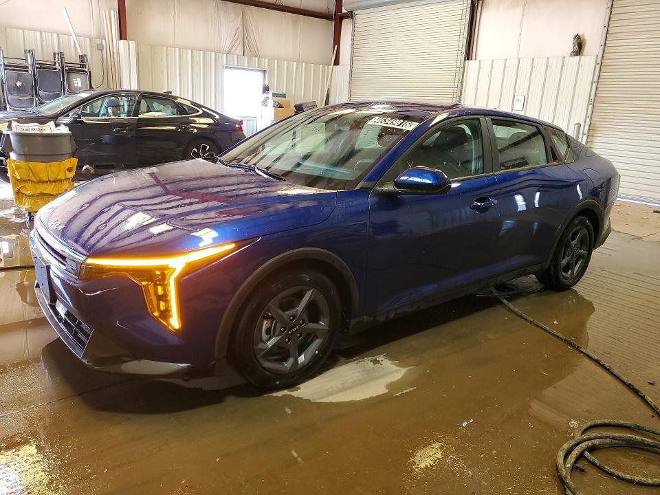 KIA K4 2025, VIN 3KPFW4DE6SE039126, 2/5