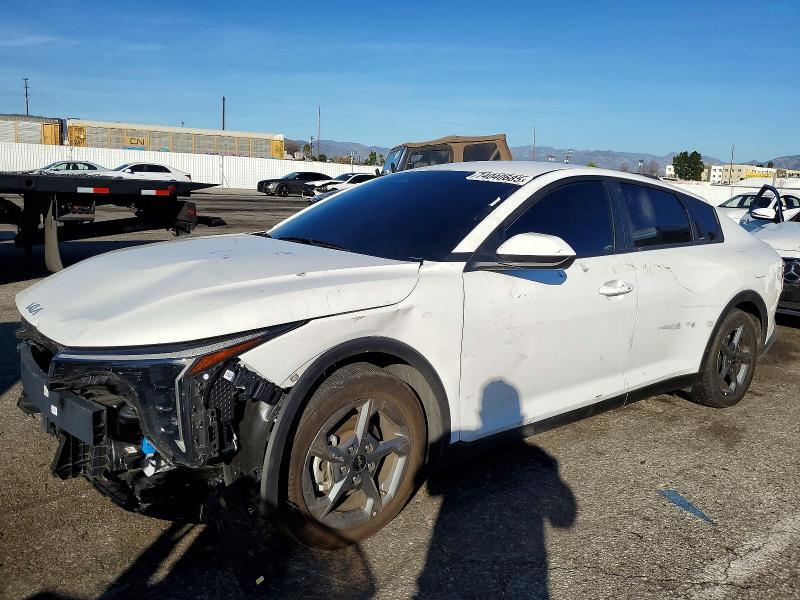 KIA K4 2025, VIN 3KPFW4DE7SE166189, 3/5