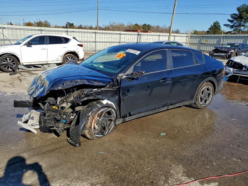 KIA K4 2025, VIN 3KPFW4DEXSE161178, 3/5