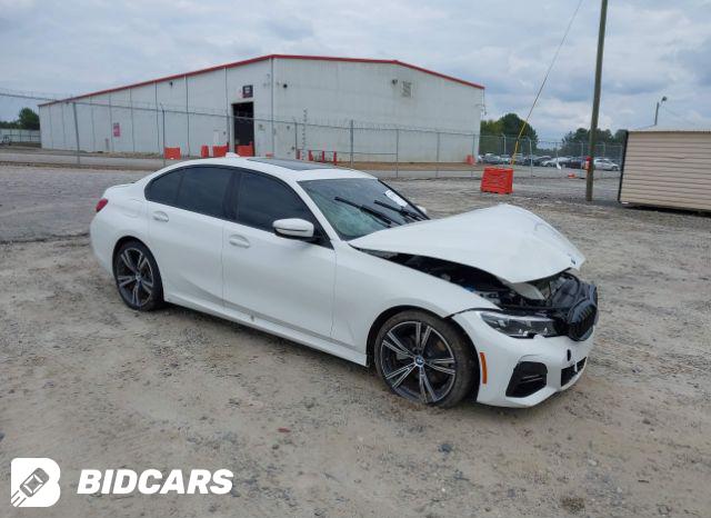 BMW 3 Series 2021, VIN 3MW5R1J01M8C07439, 3/5