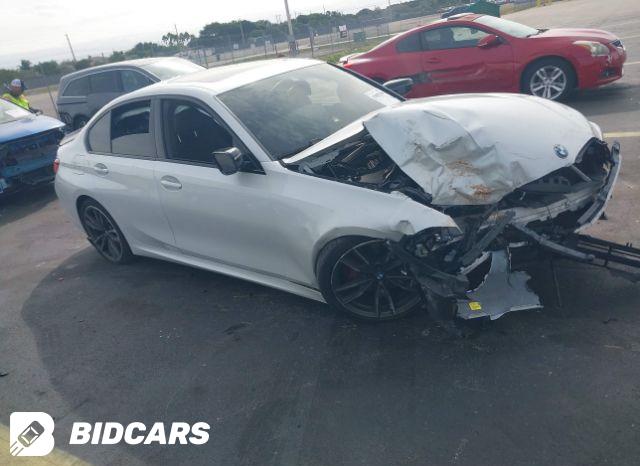 BMW 3 Series 2022, VIN 3MW5R7J08N8C57078, 3/5