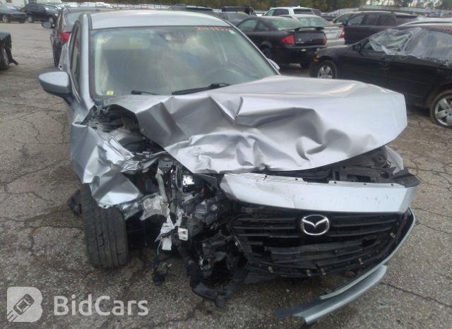 Mazda 3 2018, VIN 3MZBN1V37JM205989, 4/15