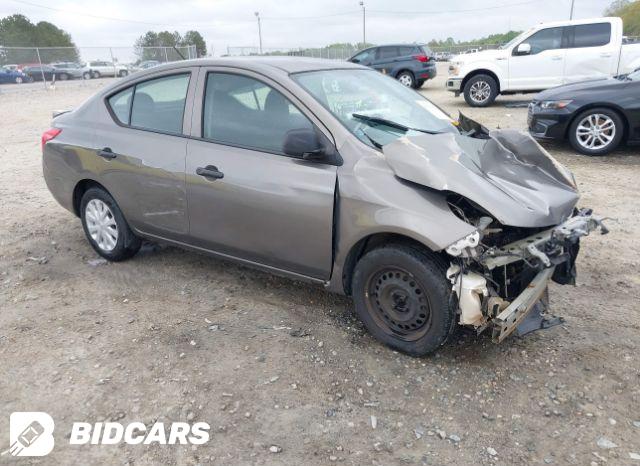 Nissan Versa 2015, VIN 3N1CE2CP2FL428363, 1/5