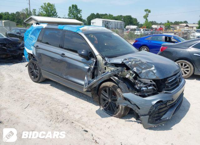Volkswagen Tiguan 2022, VIN 3VV4B7AXXNM103836, 3/5
