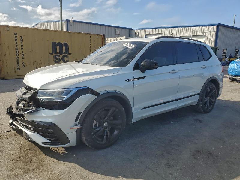 Volkswagen Tiguan 2024, VIN 3VVCB7AXXRM071861, 1/5
