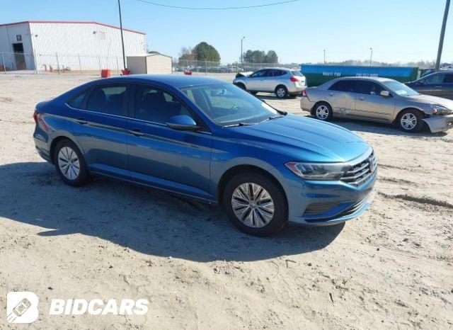Volkswagen Jetta 2020, VIN 3VWCB7BU1LM030896, 3/5