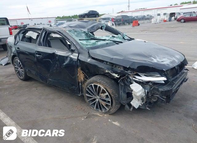 Volkswagen Jetta 2015, VIN 3VWD17AJ8FM349246, 2/5