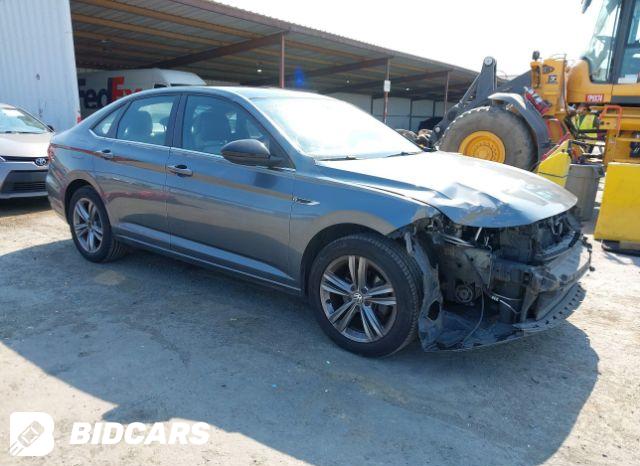 Volkswagen Jetta 2018, VIN 3VWDB7AJ1JM214079, 3/5