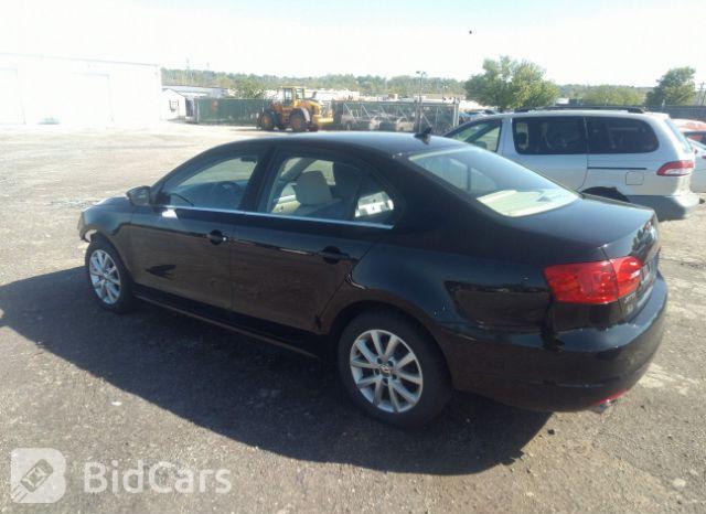 Volkswagen Jetta 2013, VIN 3VWDP7AJ5DM438445, 3/5