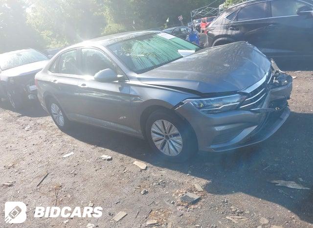 Volkswagen Jetta 2019, VIN 3VWEB7BU2KM235442, 2/5