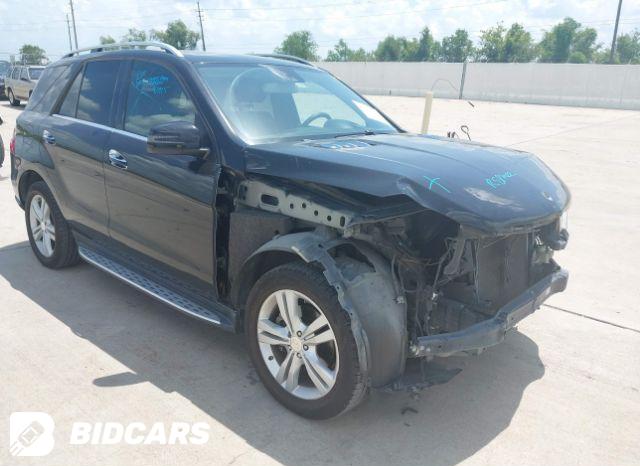 Mercedes-Benz ML 350 2015, VIN 4JGDA5HB0FA580124, 2/5