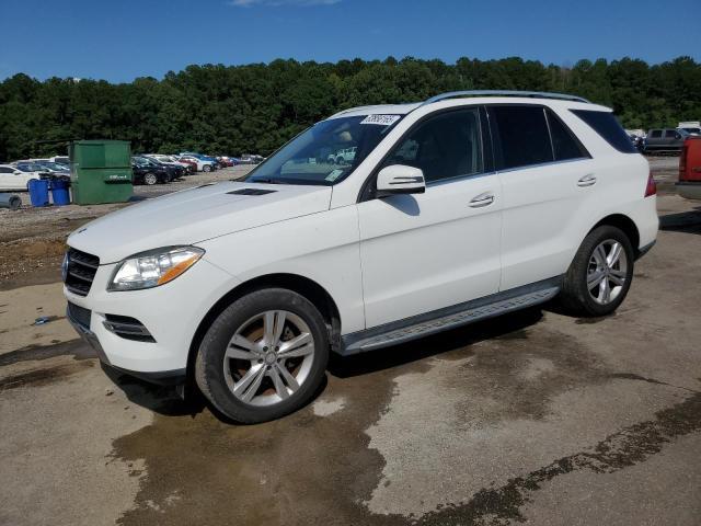 Mercedes-Benz ML-Class 2015, VIN 4JGDA5HB1FA496927, 2/5