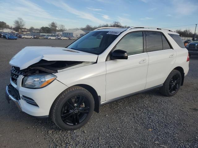 Mercedes-Benz ML-Class 2015, VIN 4JGDA5HB1FA497172, 2/5
