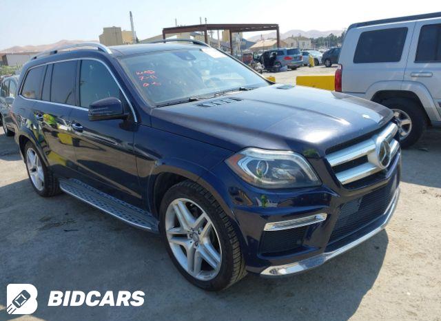 Mercedes-Benz GL 550 2016, VIN 4JGDF7DE2GA699419, 1/9