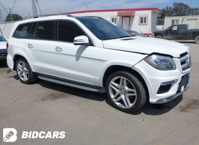 Mercedes-Benz GL 550 2016, VIN 4JGDF7DE2GA699419, 2/9