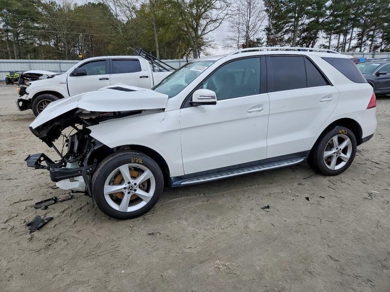 Mercedes-Benz GLE-Class 2019, VIN 4JGED7FB9KA143453, 3/5