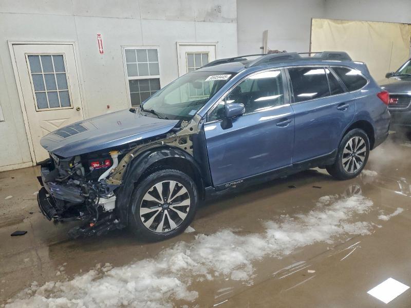 Subaru Outback 2015, VIN 4S4BSBLC8F3333828, 2/5
