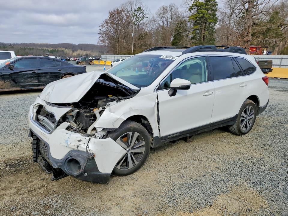 Subaru Outback 2020, VIN 4S4BTGPD0L3241945, 2/5