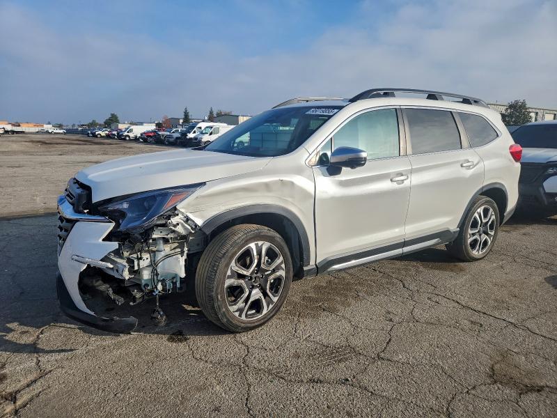 Subaru Ascent 2023, VIN 4S4WMABD2P3462617, 2/5