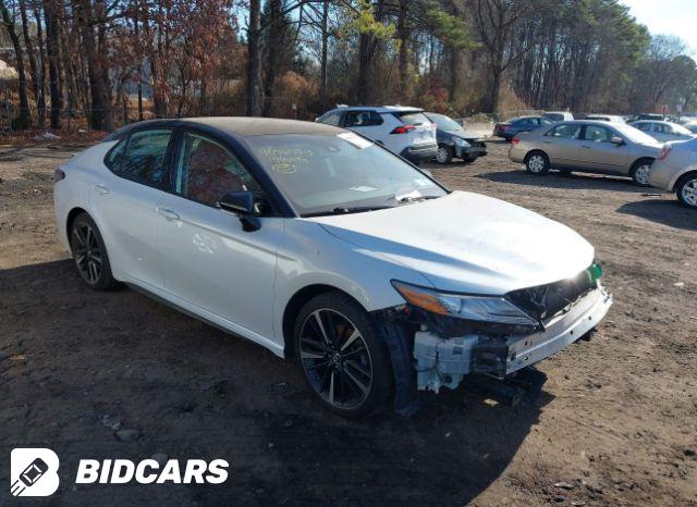 Toyota Camry 2018, VIN 4T1B11HK3JU136341, 4/11