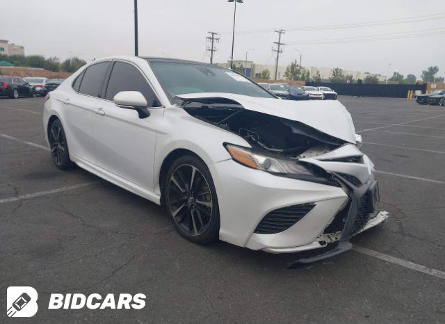 Toyota Camry 2018, VIN 4T1B11HK3JU606268, 3/9