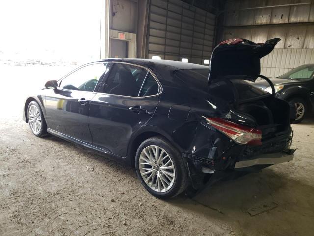 Toyota Camry 2018, VIN 4T1B11HK4JU021814, 2/5