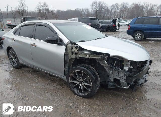 Toyota Camry 2018, VIN 4T1B11HK5JU657822, 2/5