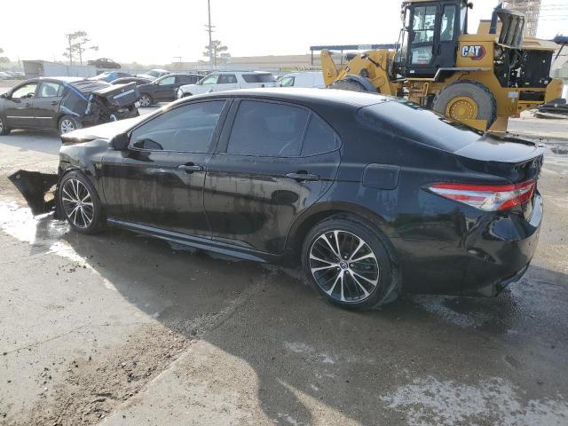 Toyota Camry 2018, VIN 4T1B11HK8JU573770, 2/5