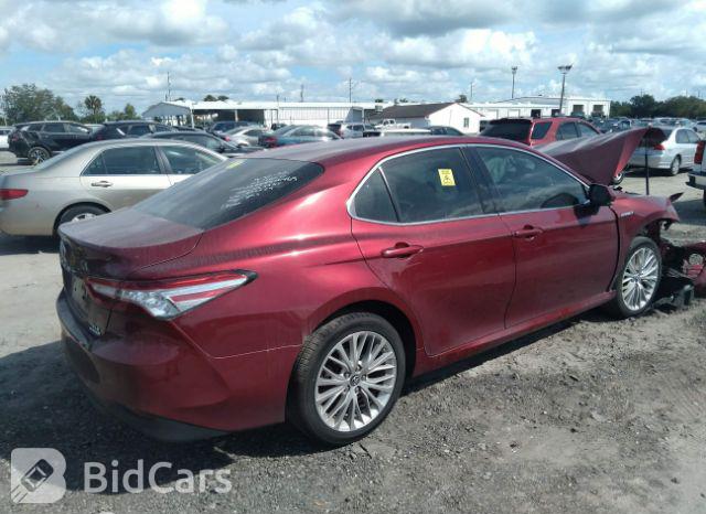 Toyota Camry 2018, VIN 4T1B21HK2JU502559, 4/21
