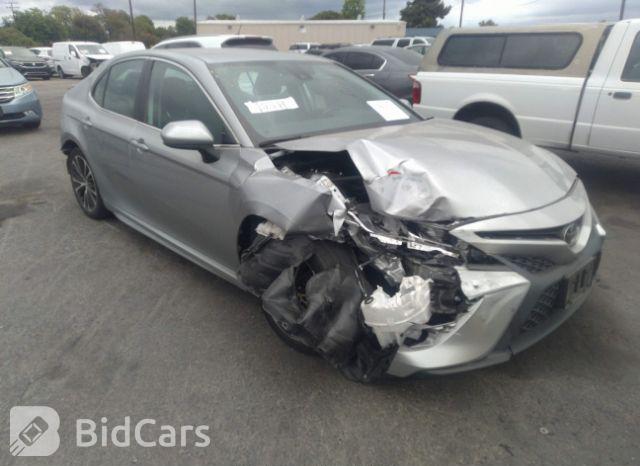 Toyota Camry 2018, VIN 4T1B21HK2JU502559, 13/21