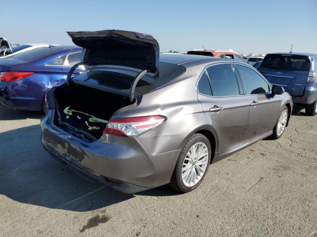 Toyota Camry 2018, VIN 4T1B21HKXJU009857, 3/5
