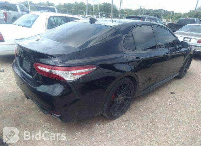Toyota Camry 2019, VIN 4T1B61HK3KU749255, 4/5