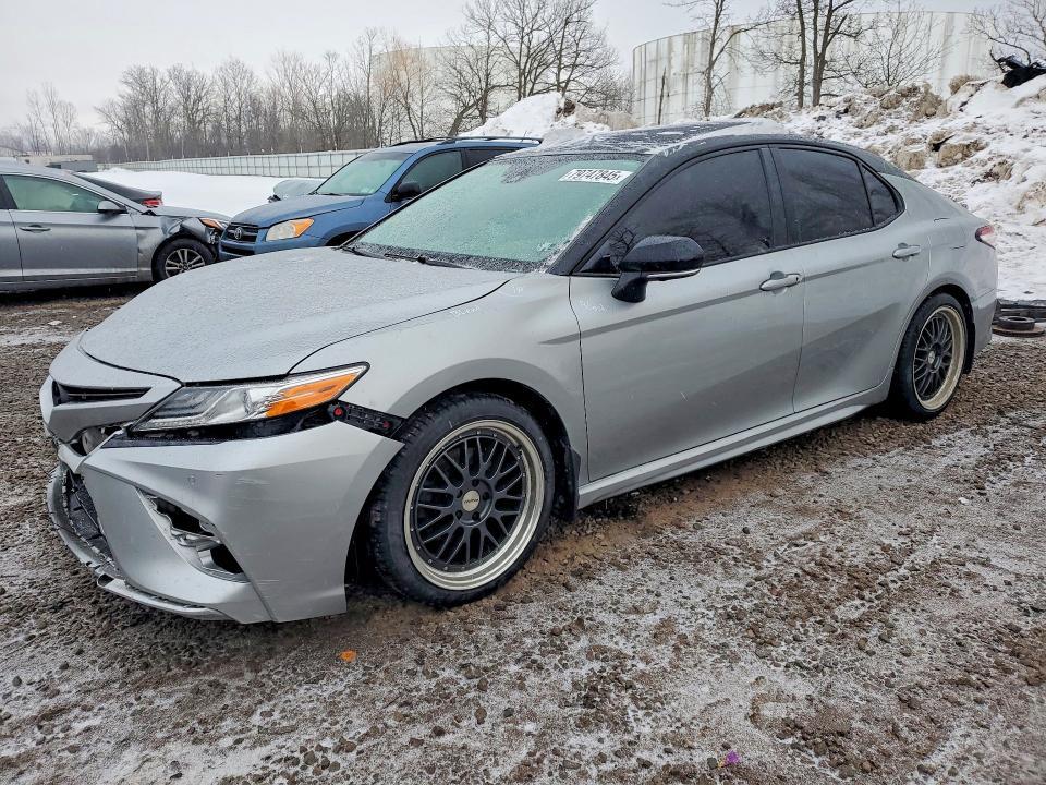 Toyota Camry 2019, VIN 4T1B61HK8KU252086, 1/5
