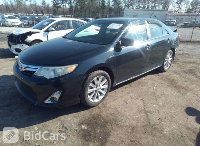 Toyota Camry 2012, VIN 4T1BD1FKXCU028277, 2/5