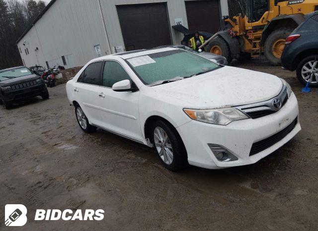 Toyota Camry 2014, VIN 4T1BF1FK2EU308434, 2/5