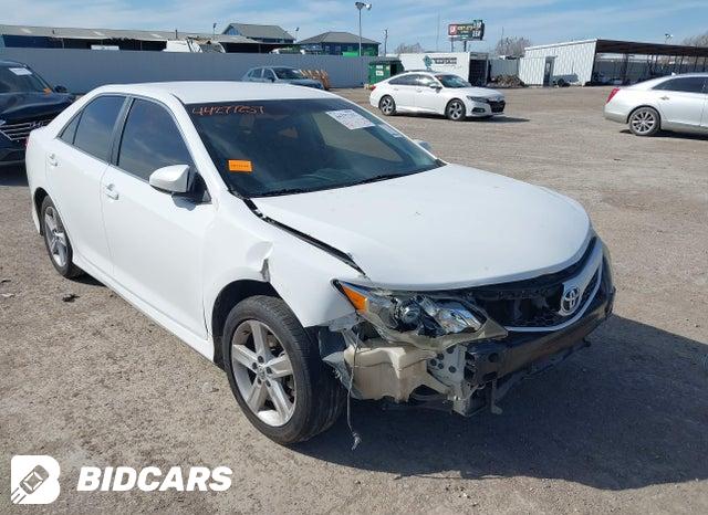 Toyota Camry 2014, VIN 4T1BF1FK2EU308434, 4/5