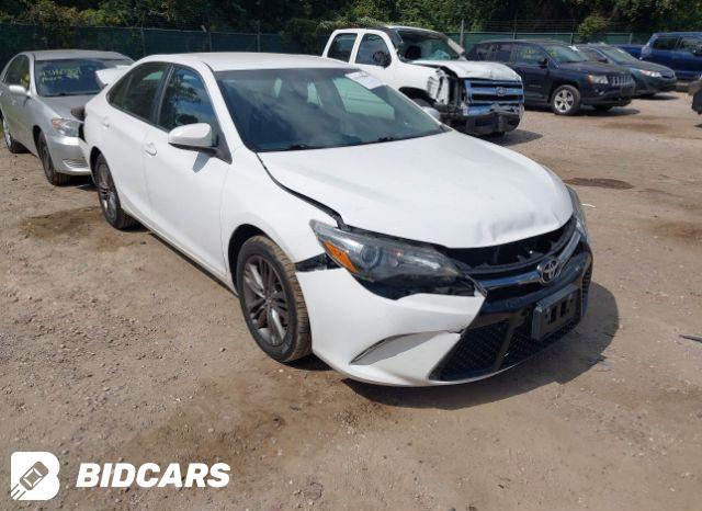 Toyota Camry 2016, VIN 4T1BF1FK2GU118930, 2/6