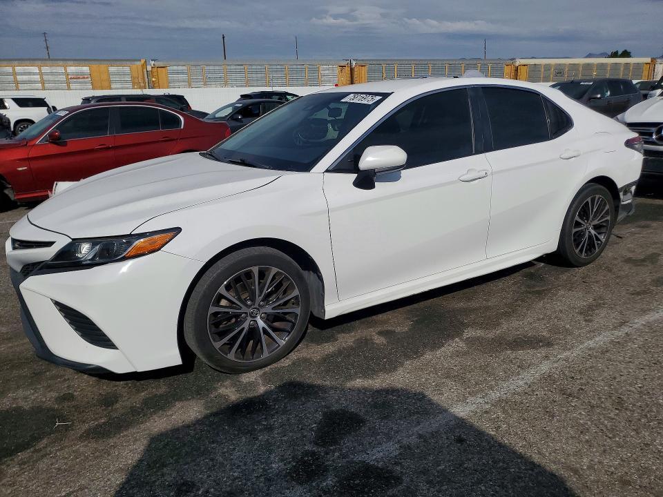 Toyota Camry 2017, VIN 4T1BF1FK5HU654126, 1/5