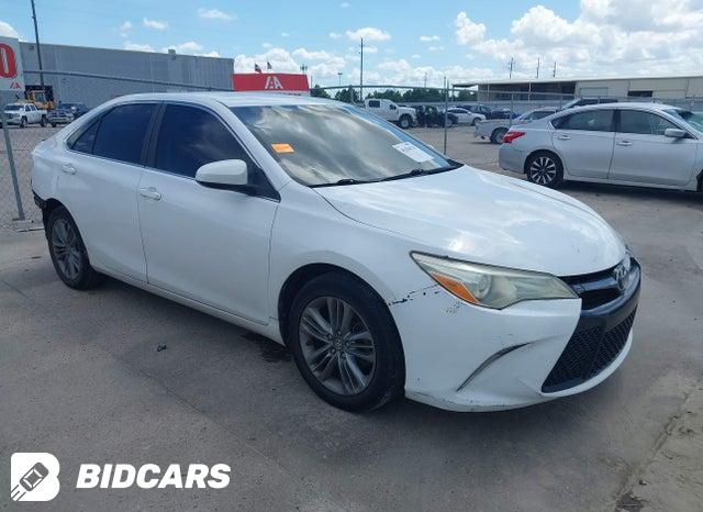 Toyota Camry 2017, VIN 4T1BF1FK5HU654126, 2/5