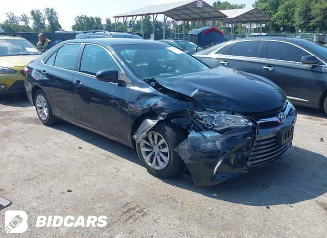 Toyota Camry 2017, VIN 4T1BF1FK5HU654126, 3/5