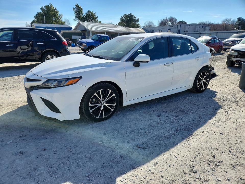 Toyota Camry 2017, VIN 4T1BF1FK9HU350541, 3/5
