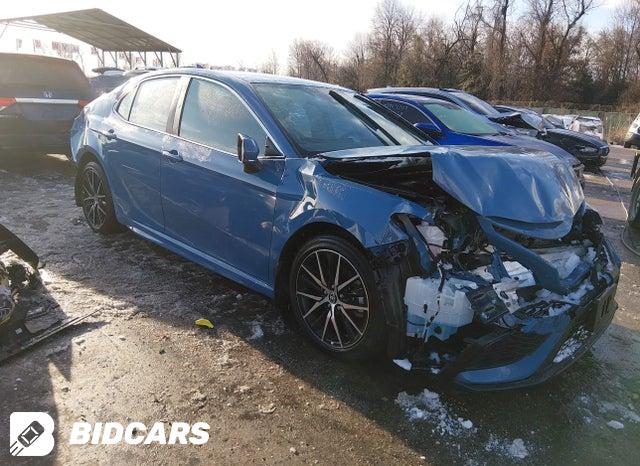 Toyota Camry 2022, VIN 4T1C11AK6NU047710, 2/5