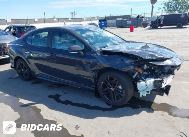 Toyota Camry 2025, VIN 4T1DBADK8SU519074, 3/5