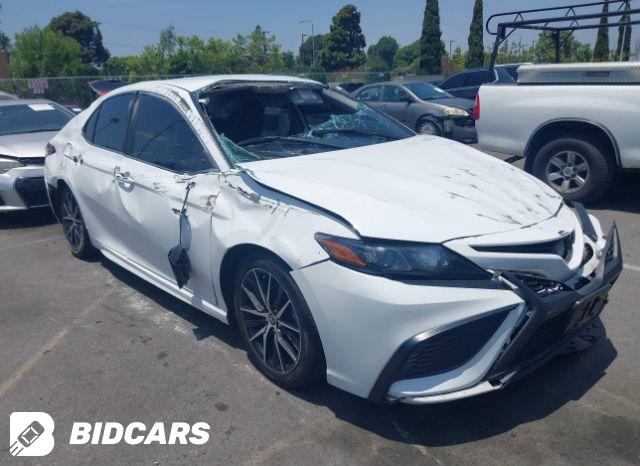 Toyota Camry 2021, VIN 4T1F11BKXMU029043, 6/11