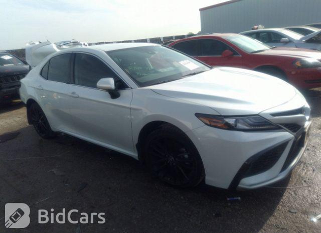 Toyota Camry 2021, VIN 4T1F31AK3MU556739, 12/21
