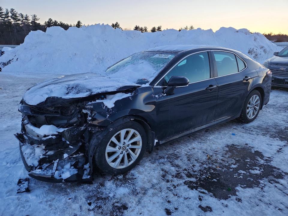 Toyota Camry 2021, VIN 4T1G11AK0MU463218, 2/5