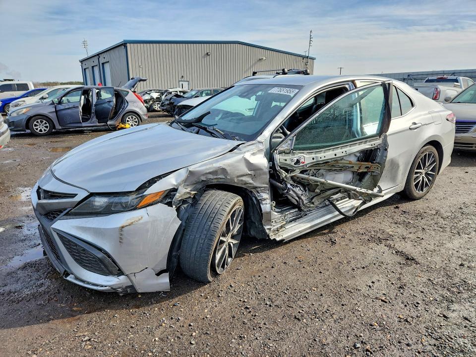 Toyota Camry 2021, VIN 4T1G11AK0MU463218, 4/5