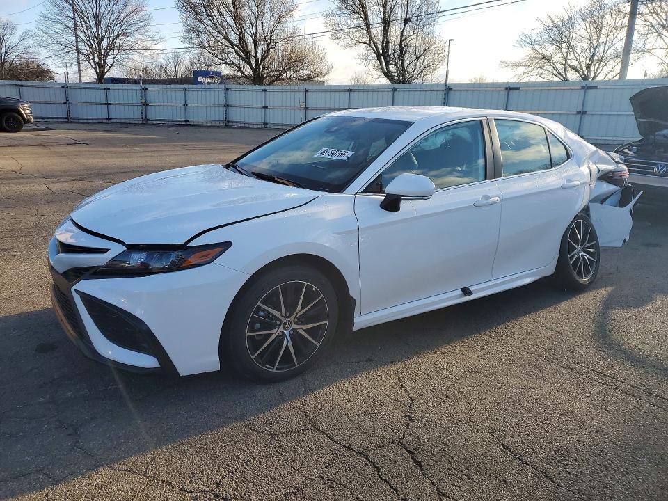 Toyota Camry 2023, VIN 4T1G11AK0PU740809, 2/5