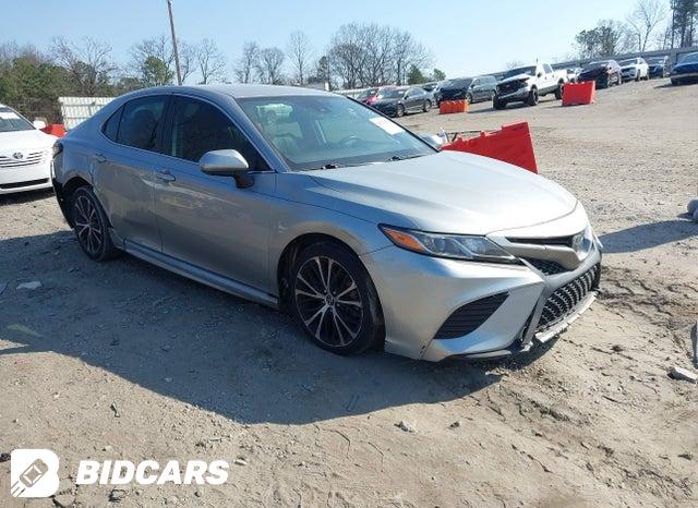 Toyota Camry 2020, VIN 4T1G11AK5LU944158, 1/5