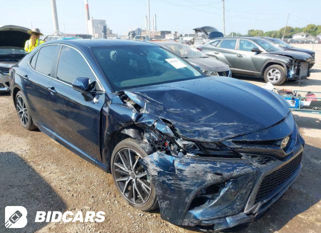Toyota Camry 2021, VIN 4T1G11AK6MU581497, 1/5